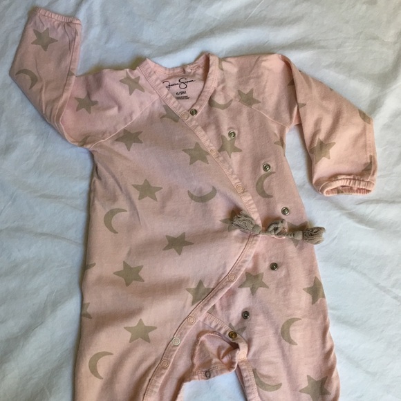 Jessica Simpson Other - Jessica Simpson Star Baby One Piece Outfit